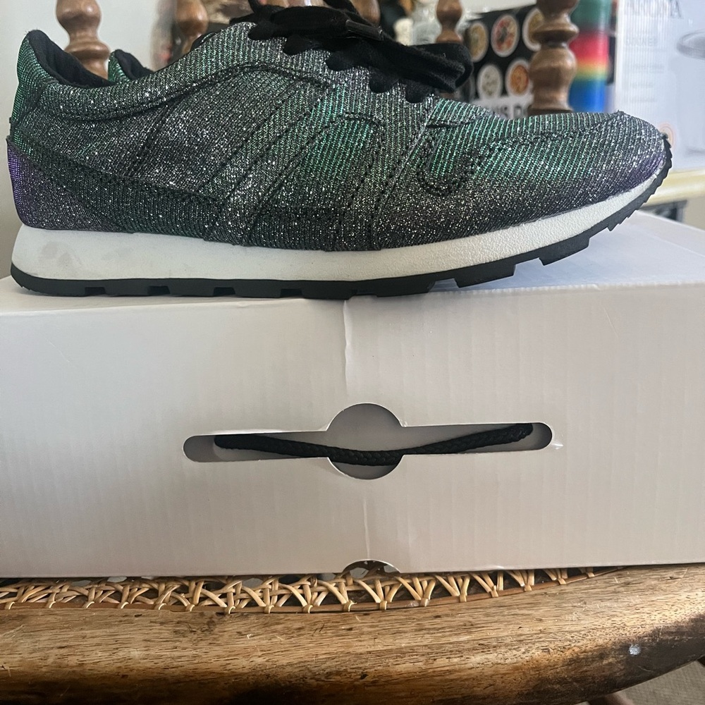 ALDO Women’s Metallic Shimmer Sneakers Black Green Purple Size 7.5